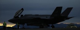 F-35 landet for første gang på Ørlandet fly stasjon 3 november 2017.